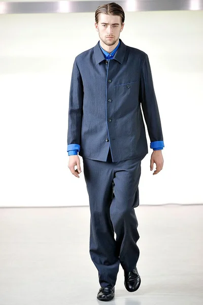 Look 8
